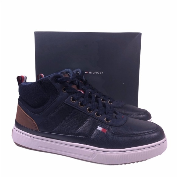 TOMMY Hilfiger Men's Manzu Sneaker, Blue - Picture 1 of 10